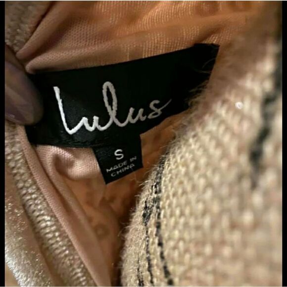 Lulu's dress  - Picture 3 of 4